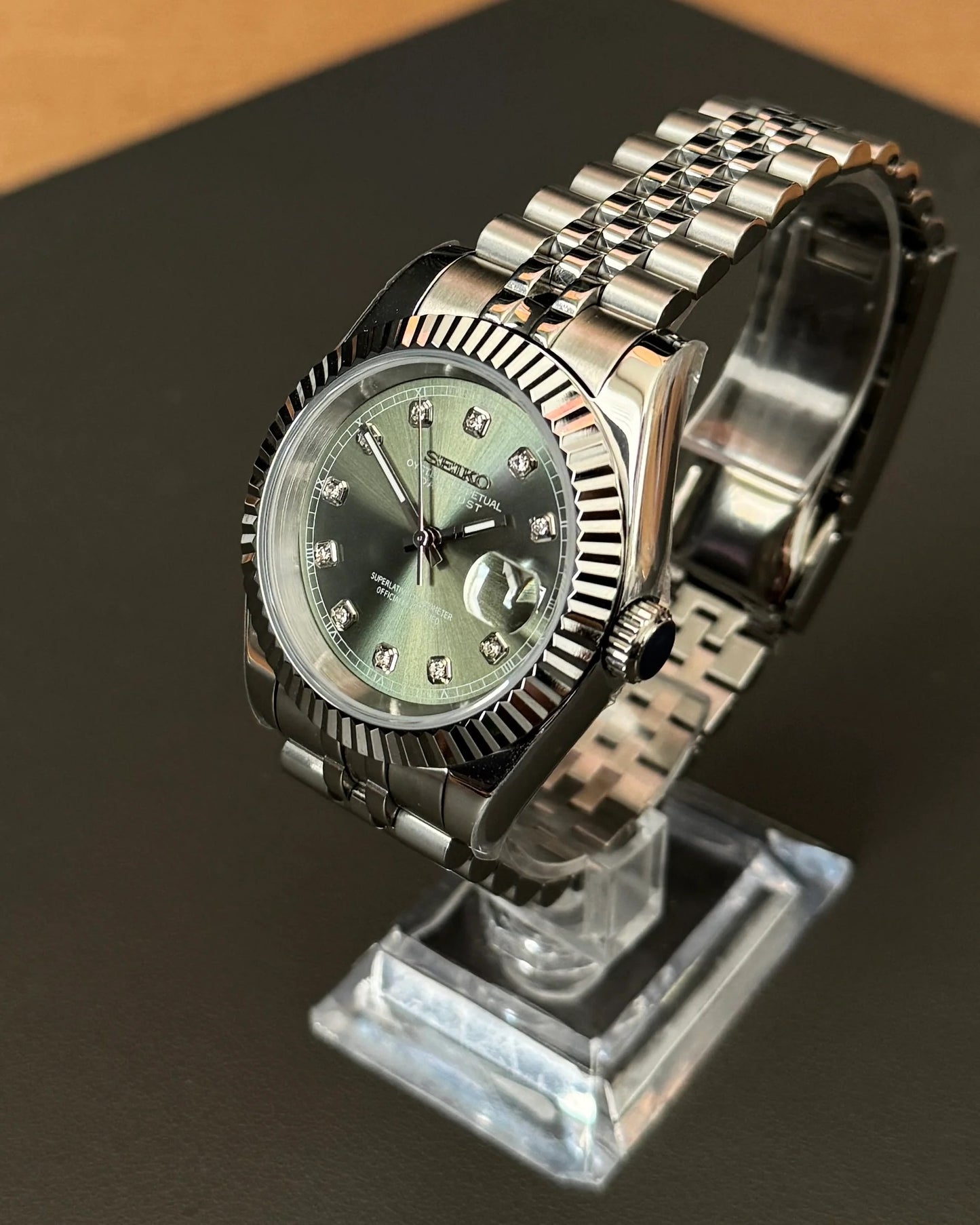 Seikmod Stainless Basil NH35 I olivfarbenes Zifferblatt mit Jubilee-Armband