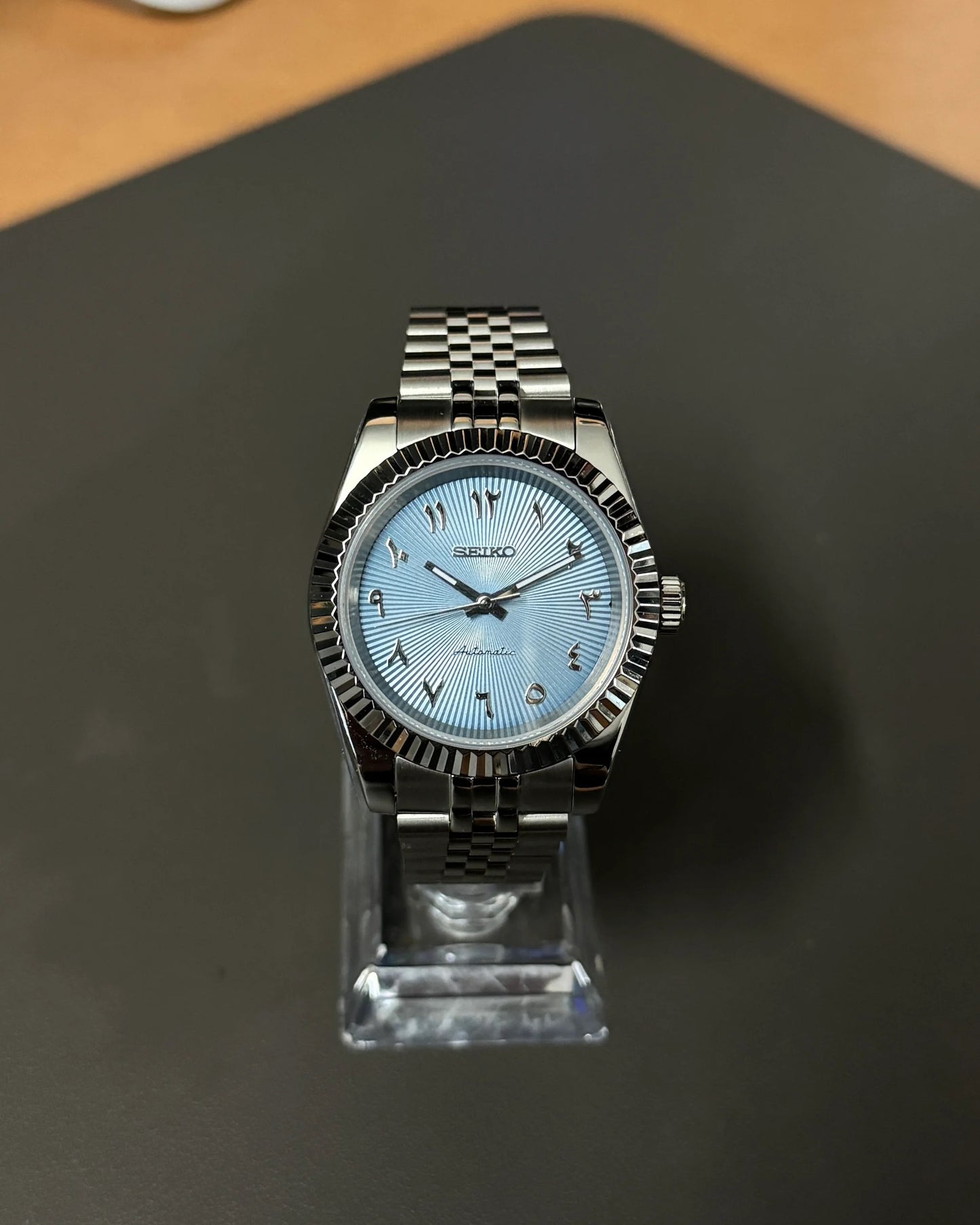 Seikmod Stainless Steel Denim NH35 I blaues Zifferblatt mit Jubilee-Armband