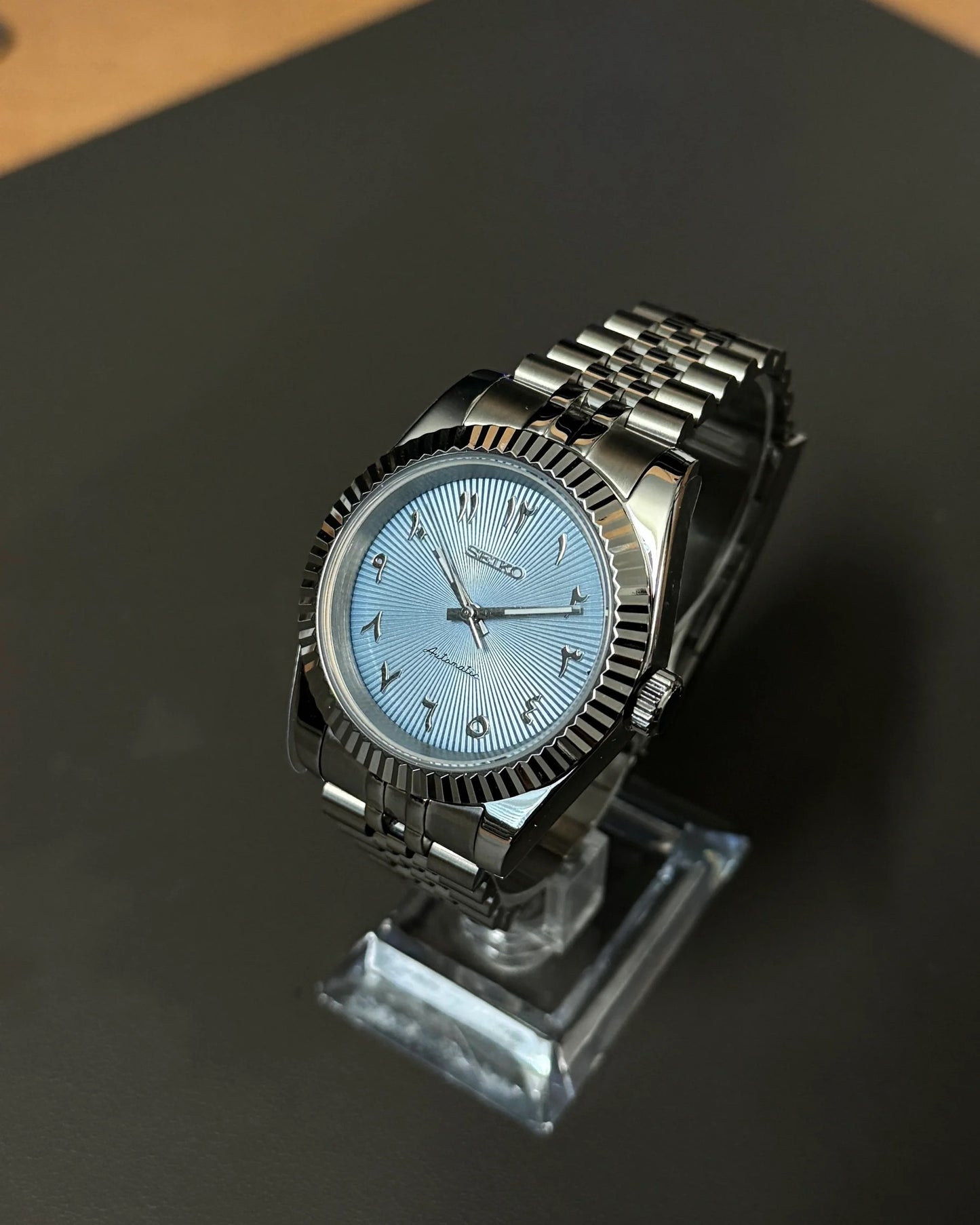 Seikmod Stainless Steel Denim NH35 I blaues Zifferblatt mit Jubilee-Armband