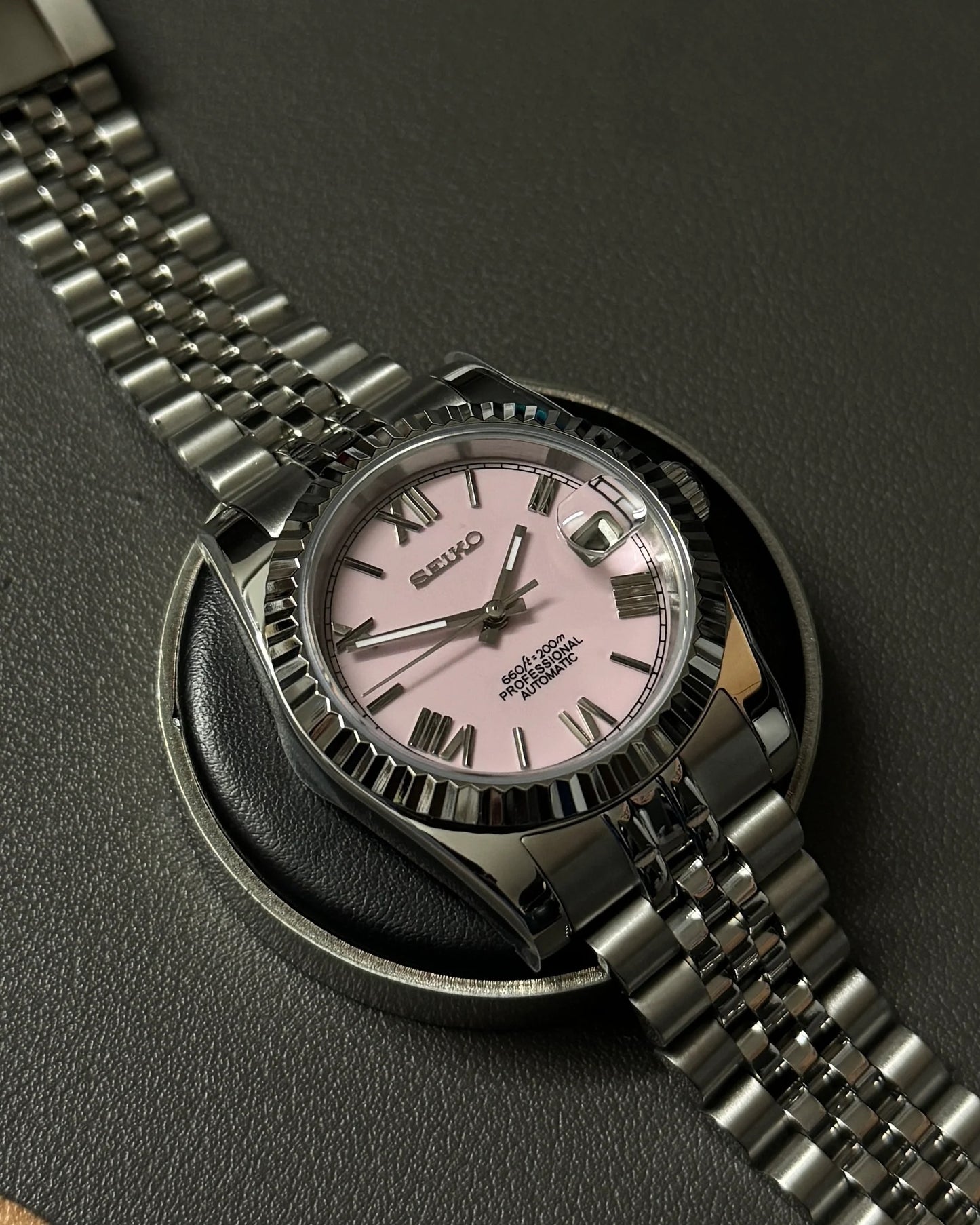 Seikmod Stainless Steel Cherry B NH35 I rosanes Zifferblatt mit Jubilee-Armband