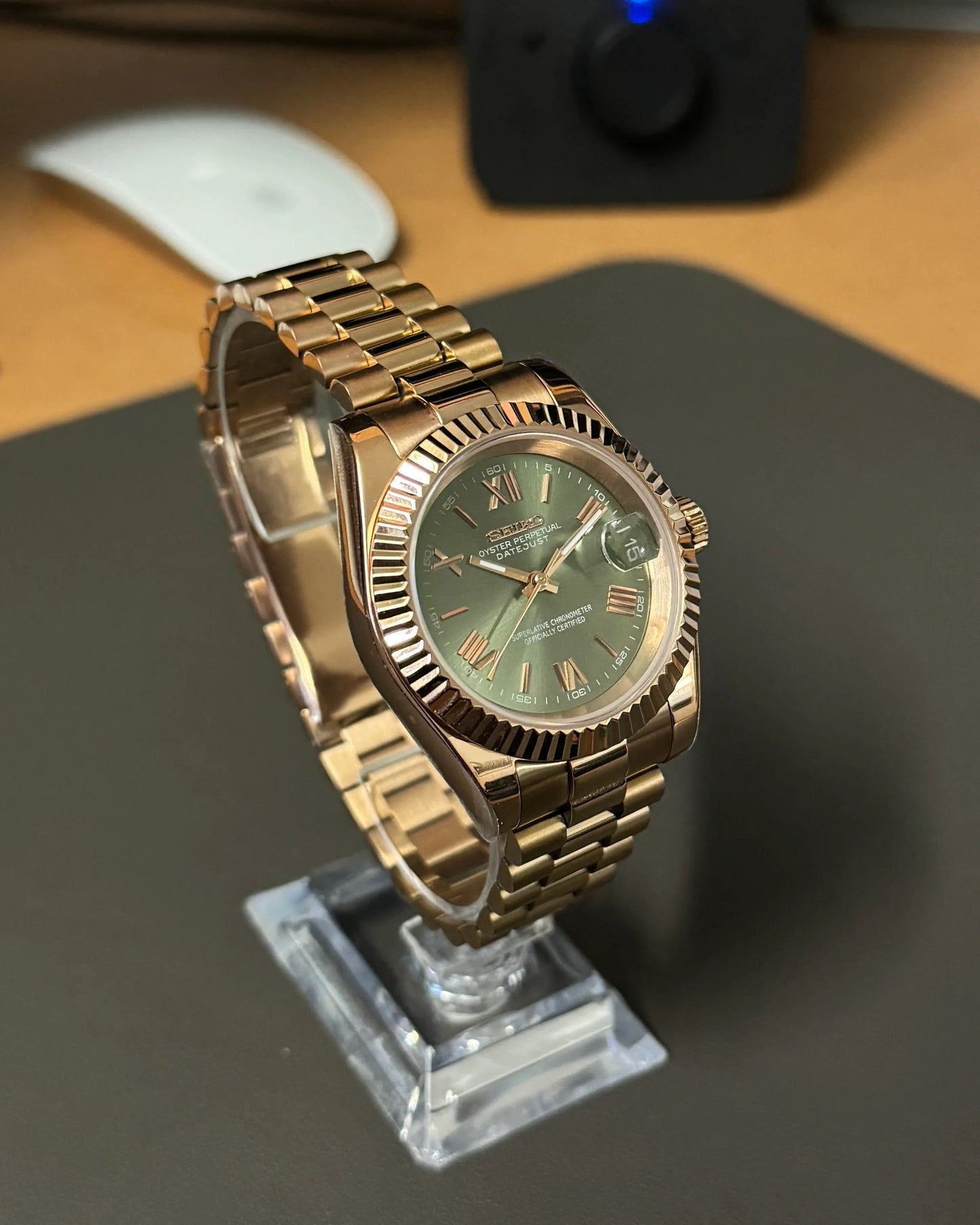 Seikmod Stainless Steel Moss I olivgrünes Zifferblatt mit Presidential-Armband