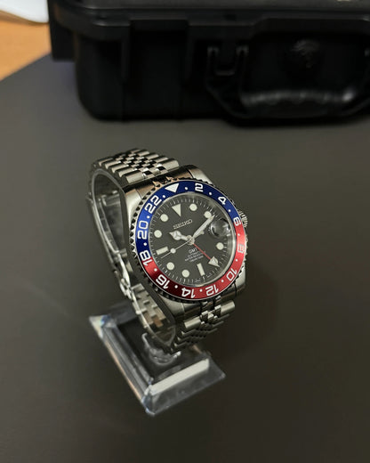 Seikmod Stainless Steel Pepsi I schwarzes Zifferblatt mit Jubilee-Armband