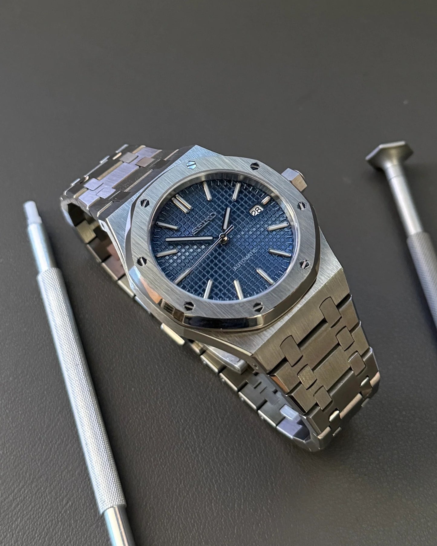 Seikmod Stainless Royal NH35 I marineblaues Zifferblatt mit Edelstahl-Armband