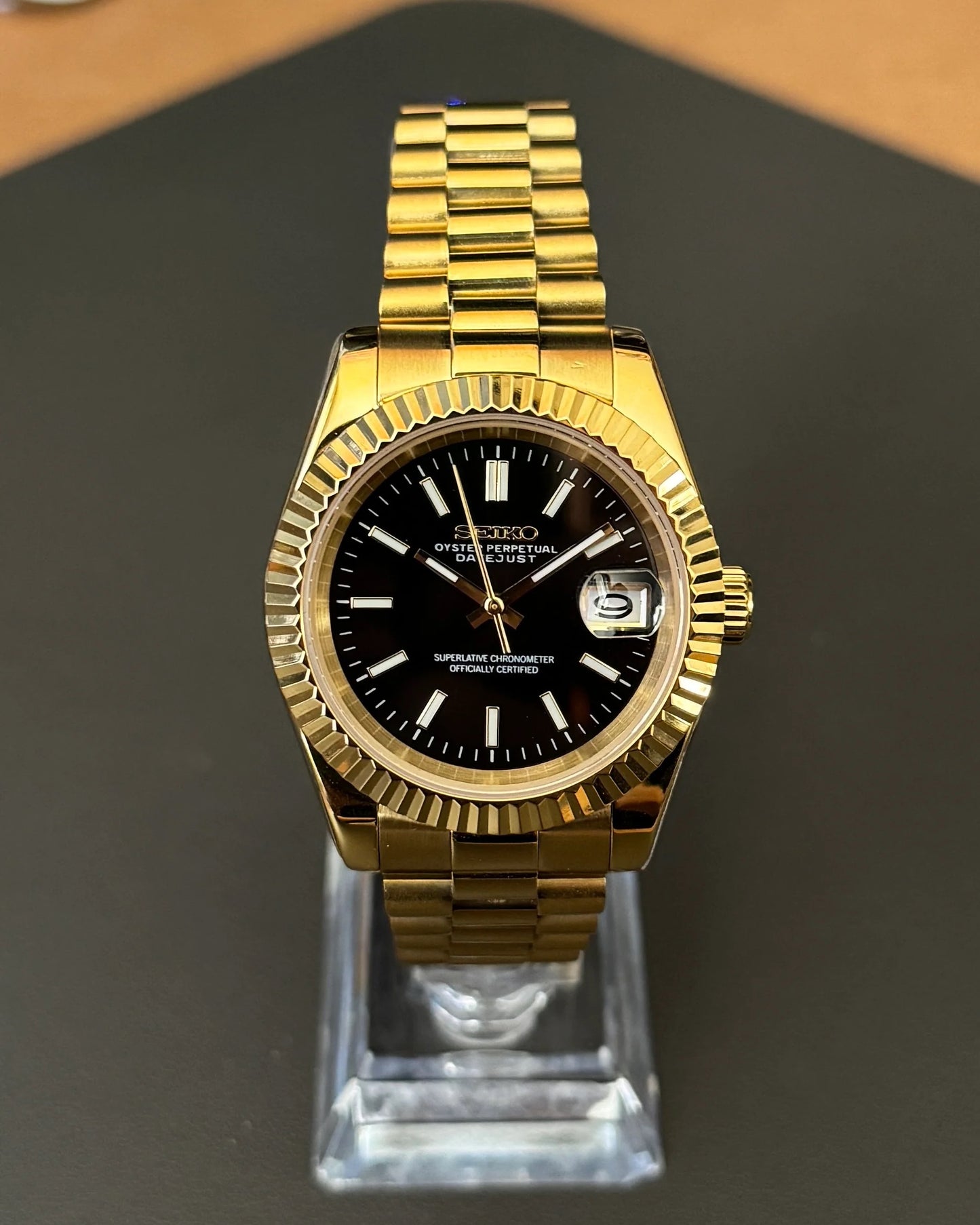 Seikmod Aurum NH35 I schwarzes Zifferblatt mit Presidential-Armband