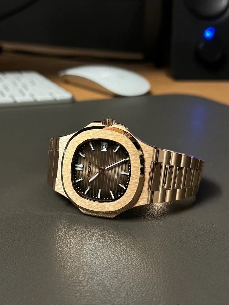 Seikmod Naut Earth NH35 I braunes Zifferblatt mit roségoldenem Armband