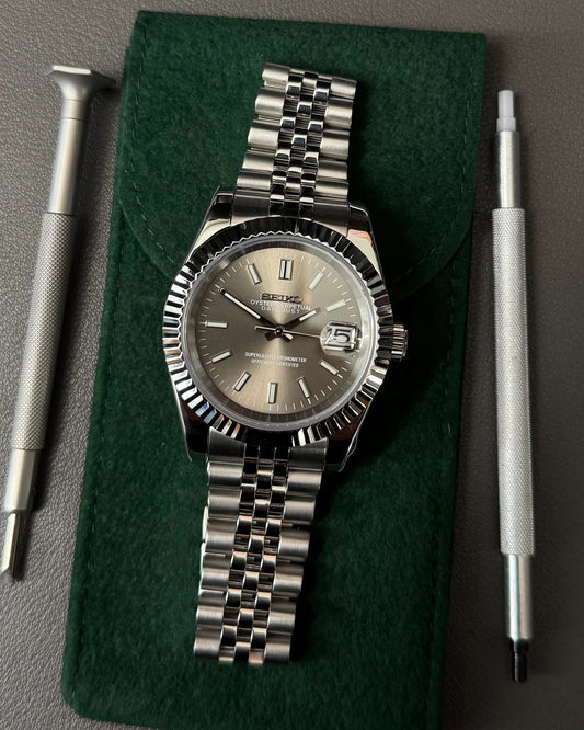 Seikmod Stainless Steel Ash I graues Zifferblatt mit Jubilee-Armband