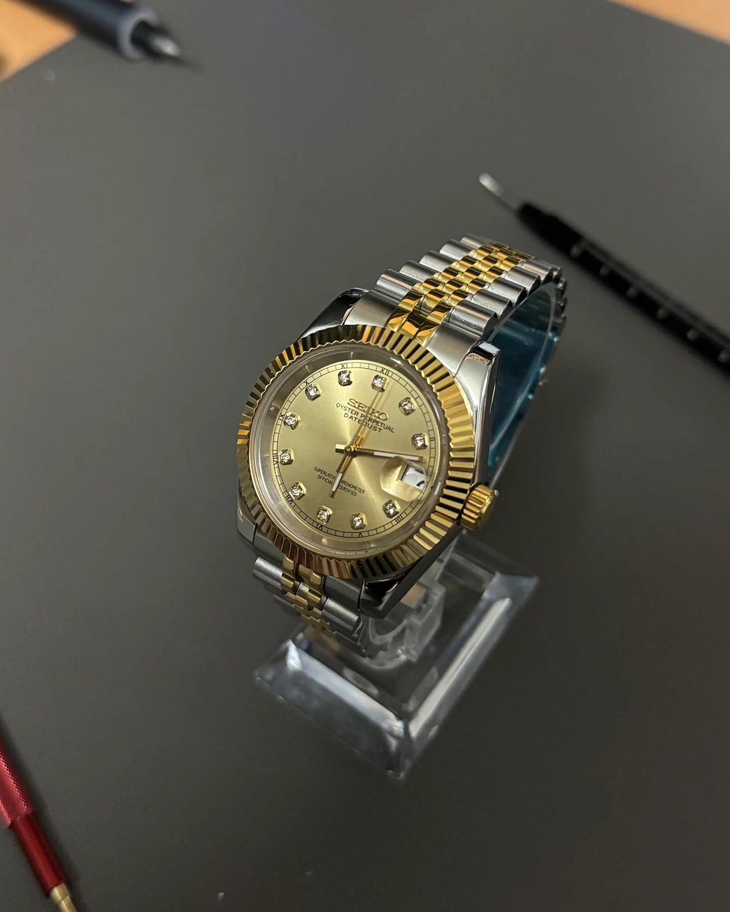 Seikmod Two Tone Solaris NH35 I gelbes Zifferblatt mit Jubilee-Armband