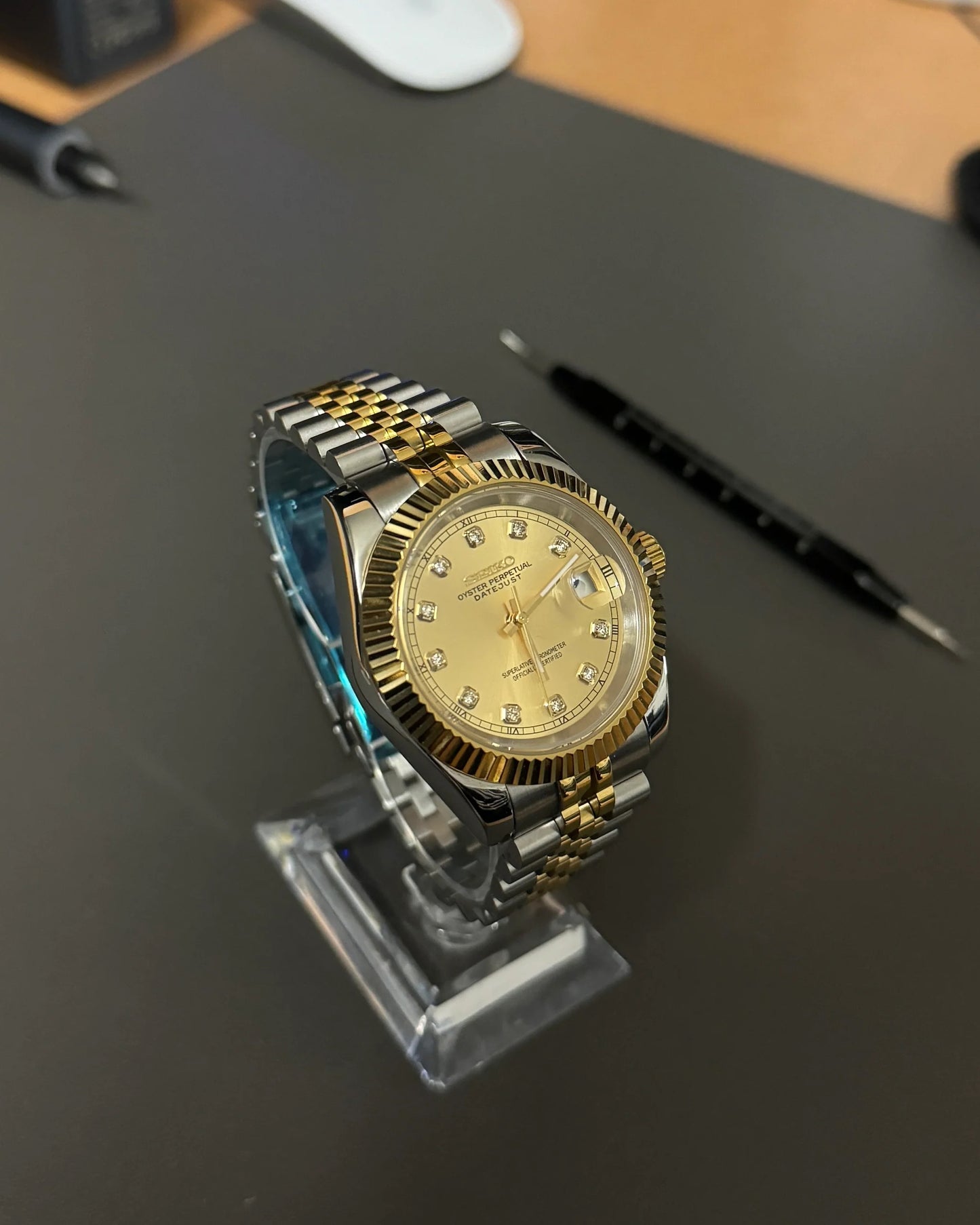 Seikmod Two Tone Solaris NH35 I gelbes Zifferblatt mit Jubilee-Armband