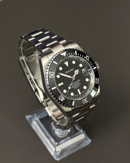 Seikmod GMT Raven I schwarzes Zifferblatt mit Oyster-Armband